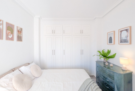 Resale - Apartment / flat - Torrevieja - Costa Blanca