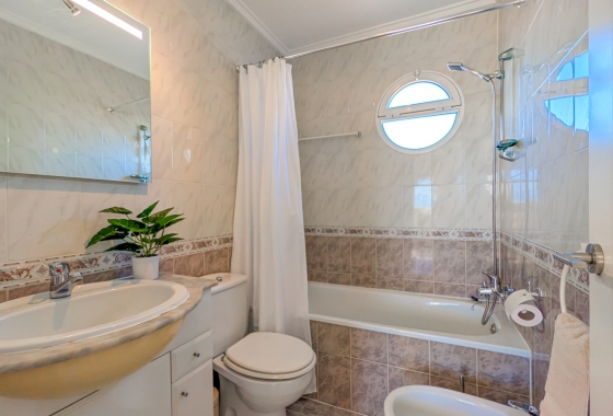 Resale - Apartment / flat - Torrevieja - Costa Blanca