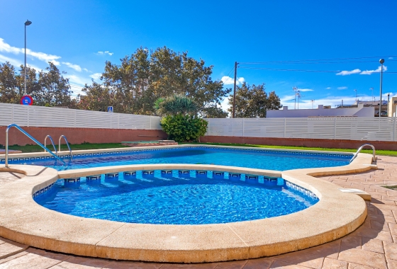 Resale - Apartment / flat - Torrevieja - Costa Blanca