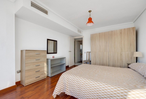 Resale - Apartment / flat - Torrevieja - Centro