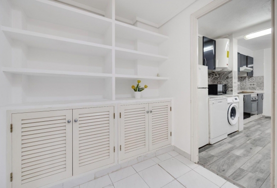 Resale - Apartment / flat - Torrevieja - Centro