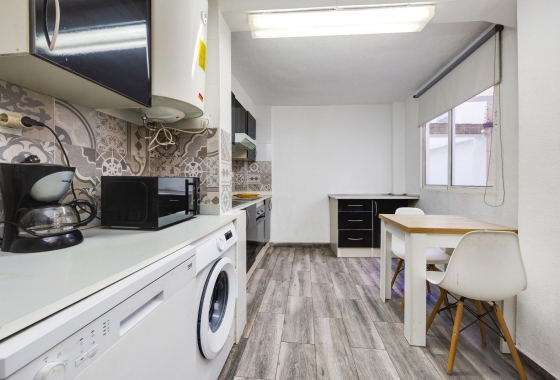 Resale - Apartment / flat - Torrevieja - Centro