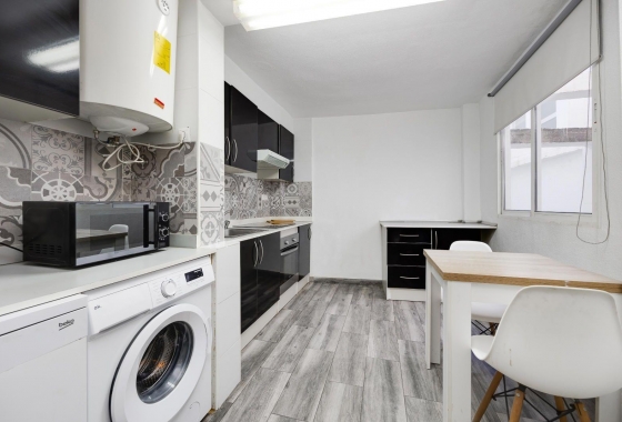 Resale - Apartment / flat - Torrevieja - Centro