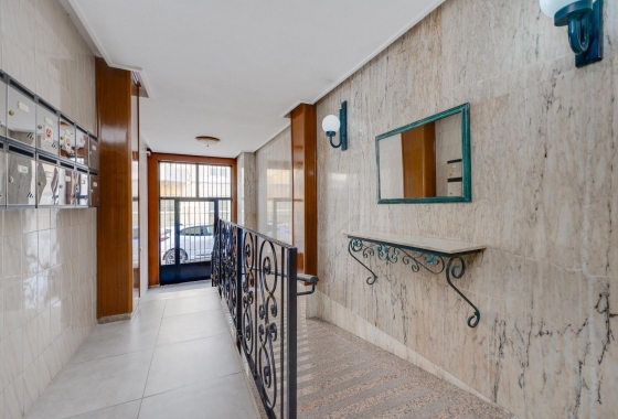 Resale - Apartment / flat - Torrevieja - Centro