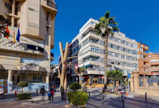 Resale - Apartment / flat - Torrevieja - Centro