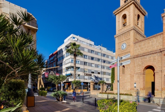Resale - Apartment / flat - Torrevieja - Centro