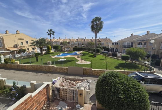 Resale - Townhouse - Torrevieja - aguas nuevas