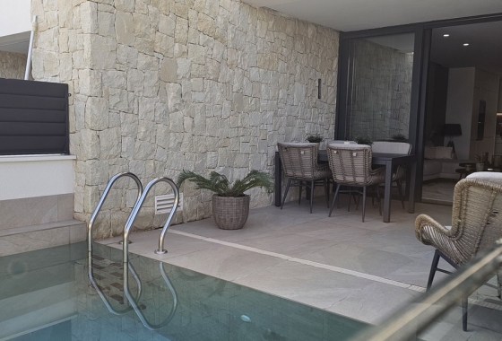 Resale - Villa - Dolores - Sector 4