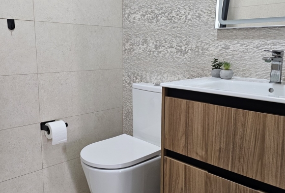 Resale - Villa - Dolores - Sector 4