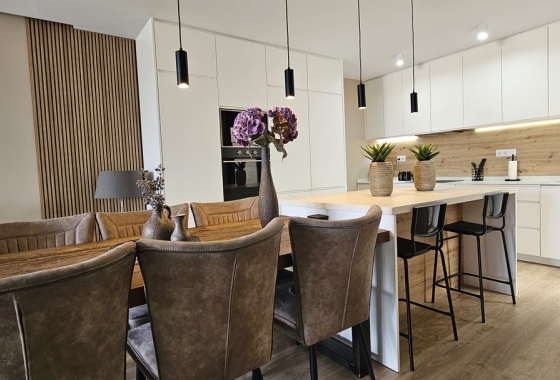 Resale - Villa - Dolores - Sector 4