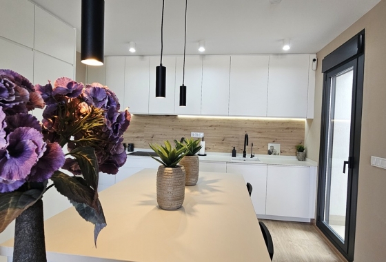 Resale - Villa - Dolores - Sector 4