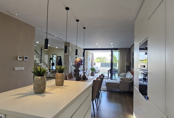 Resale - Villa - Dolores - Sector 4