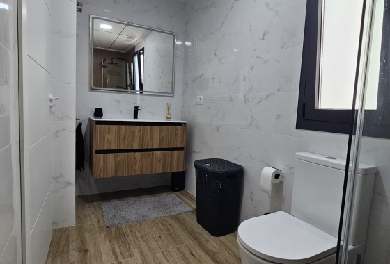 Resale - Villa - Dolores - Sector 4