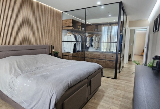 Resale - Villa - Dolores - Sector 4