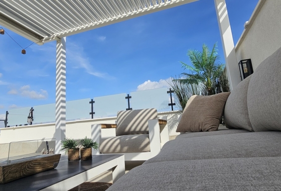 Resale - Villa - Dolores - Sector 4