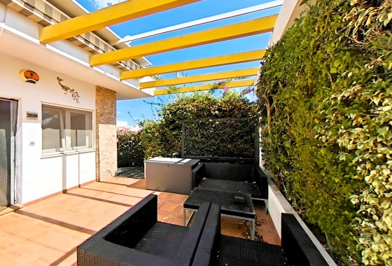 Resale - Townhouse - Pilar de la Horadada - Mil Palmeras