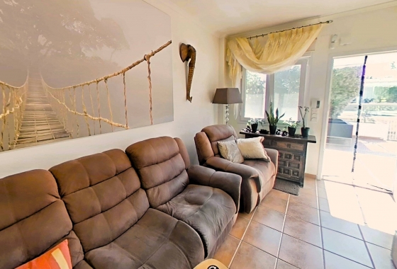 Resale - Townhouse - Pilar de la Horadada - Mil Palmeras