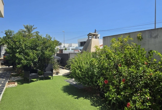 Resale - Townhouse - Pilar de la Horadada - Mil Palmeras