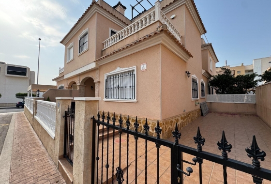 Resale - Townhouse - Orihuela Costa - Los Dolses