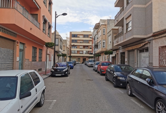 Resale - Chalet - Guardamar del Segura - Guardamar Center