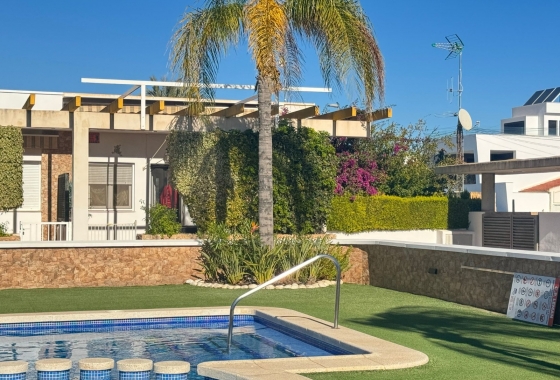 Resale - Townhouse - Pilar de la Horadada - Costa Blanca