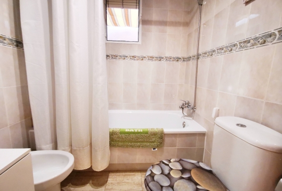 Resale - Apartment / flat - Guardamar del Segura