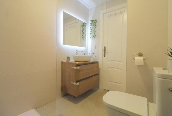 Resale - Apartment / flat - Torrevieja - Costa Blanca