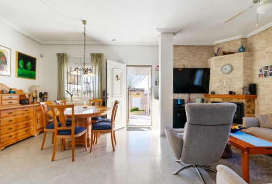 Resale - Villa - Torrevieja - Costa Blanca