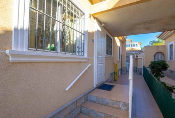 Resale - Villa - Torrevieja - Costa Blanca