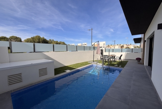 Reventa - Villa - Orihuela Costa - Costa Blanca
