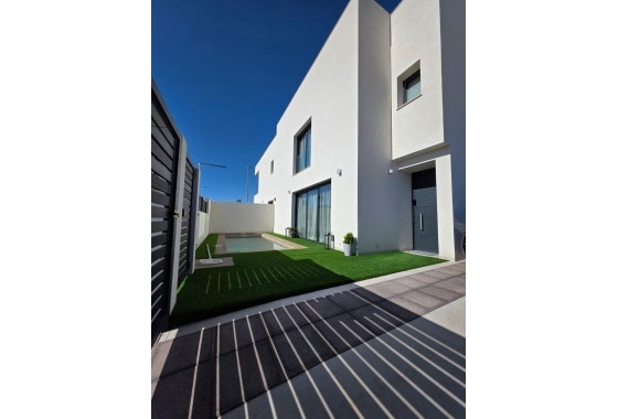 Herverkoop - Villa - Benijofar