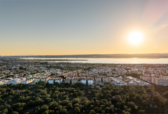 Reventa - Apartamento / piso - Torrevieja - La Siesta