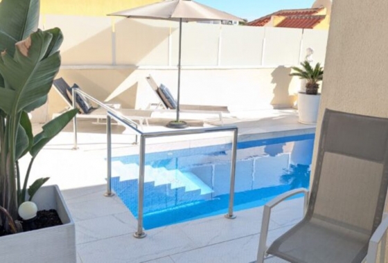 Revente - Villa - Orihuela Costa - Costa Blanca