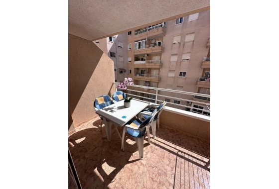 Reventa - Apartamento / piso - Torrevieja - Centro - Muelle Pesquero
