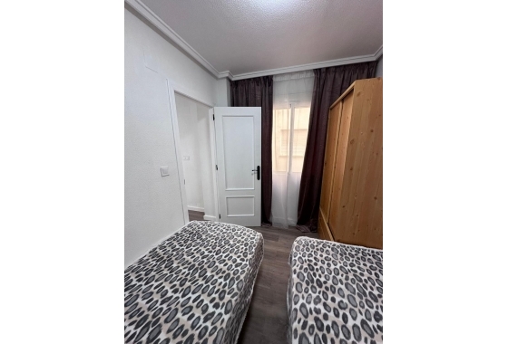 Reventa - Apartamento / piso - Torrevieja - Centro - Muelle Pesquero