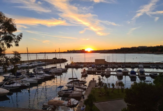 Reventa - Villa - Orihuela Costa - Costa Blanca