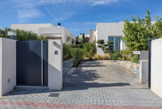 Reventa - Villa - La Finca Golf Resort - Inland