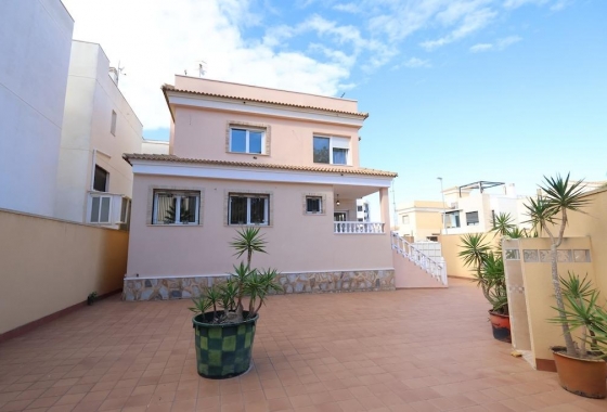 Wiederverkauf - Villa - Orihuela Costa - Costa Blanca