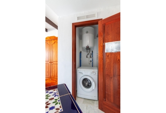 Resale - Apartment / flat - Torrevieja - Playa de los Locos