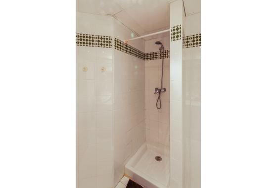 Resale - Apartment / flat - Torrevieja - Playa de los Locos