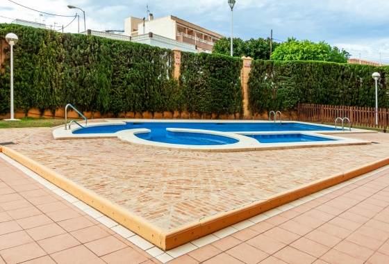 Resale - Apartment / flat - Torrevieja - Playa de los Locos
