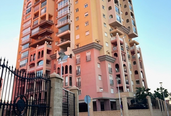 Resale - Apartment / flat - Torrevieja - Playa de los Locos