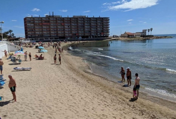Resale - Apartment / flat - Torrevieja - Playa de los Locos