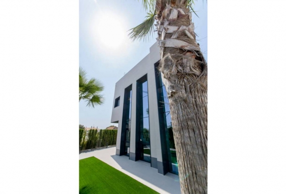 Neue Gebäude - Villa - Orihuela