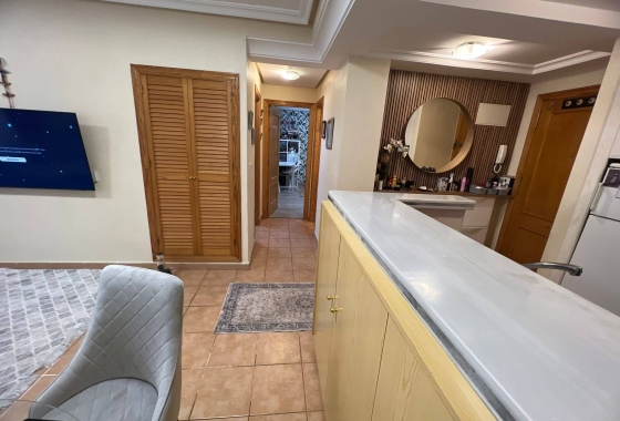 Wiederverkauf - Wohnung - Torrevieja - aguas nuevas