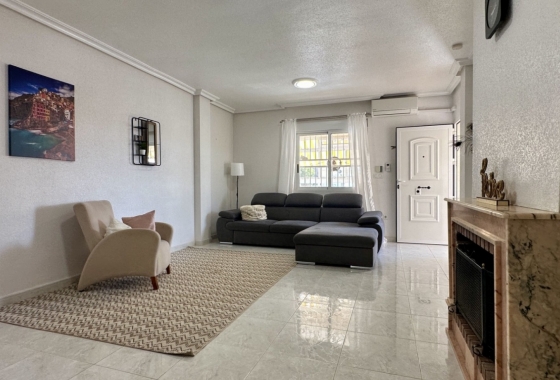 Resale - Villa - Orihuela Costa - Costa Blanca