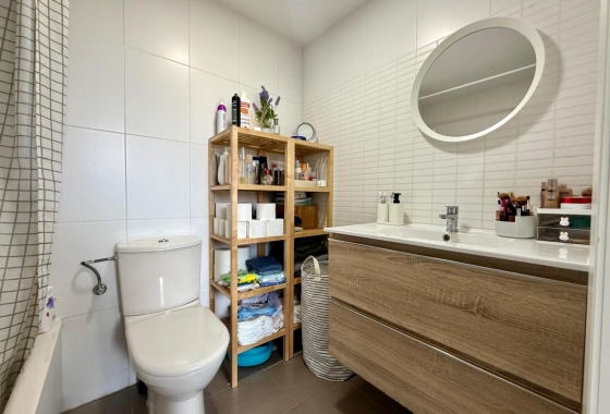 Resale - Apartment / flat - Villajoyosa - Costa Blanca