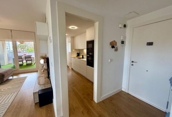 Resale - Apartment / flat - Villajoyosa - Costa Blanca