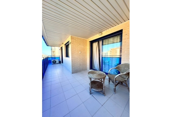 Resale - Apartment / flat - Villajoyosa - Costa Blanca