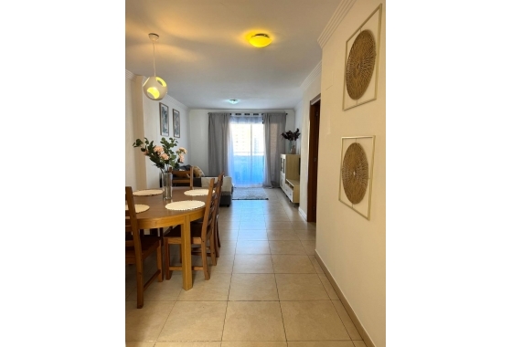 Resale - Apartment / flat - Villajoyosa - Costa Blanca